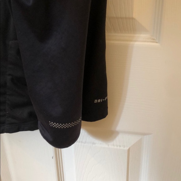 Nike Tech Fleece Jacket - Picture 3 of 3